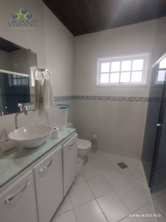 Chácara à venda com 4 quartos, 286m² - Foto 32