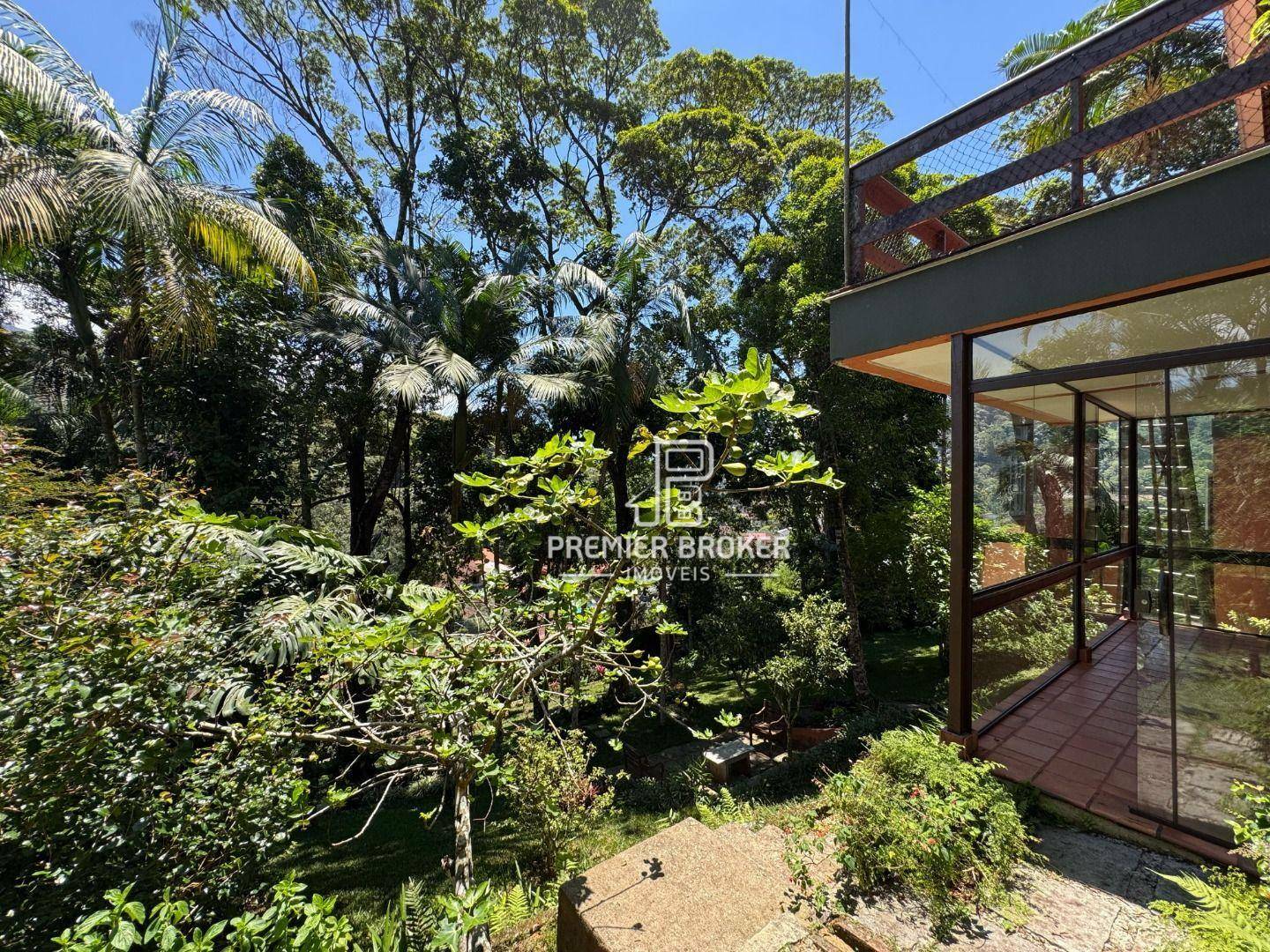 Casa de Condomínio à venda com 4 quartos, 245m² - Foto 11