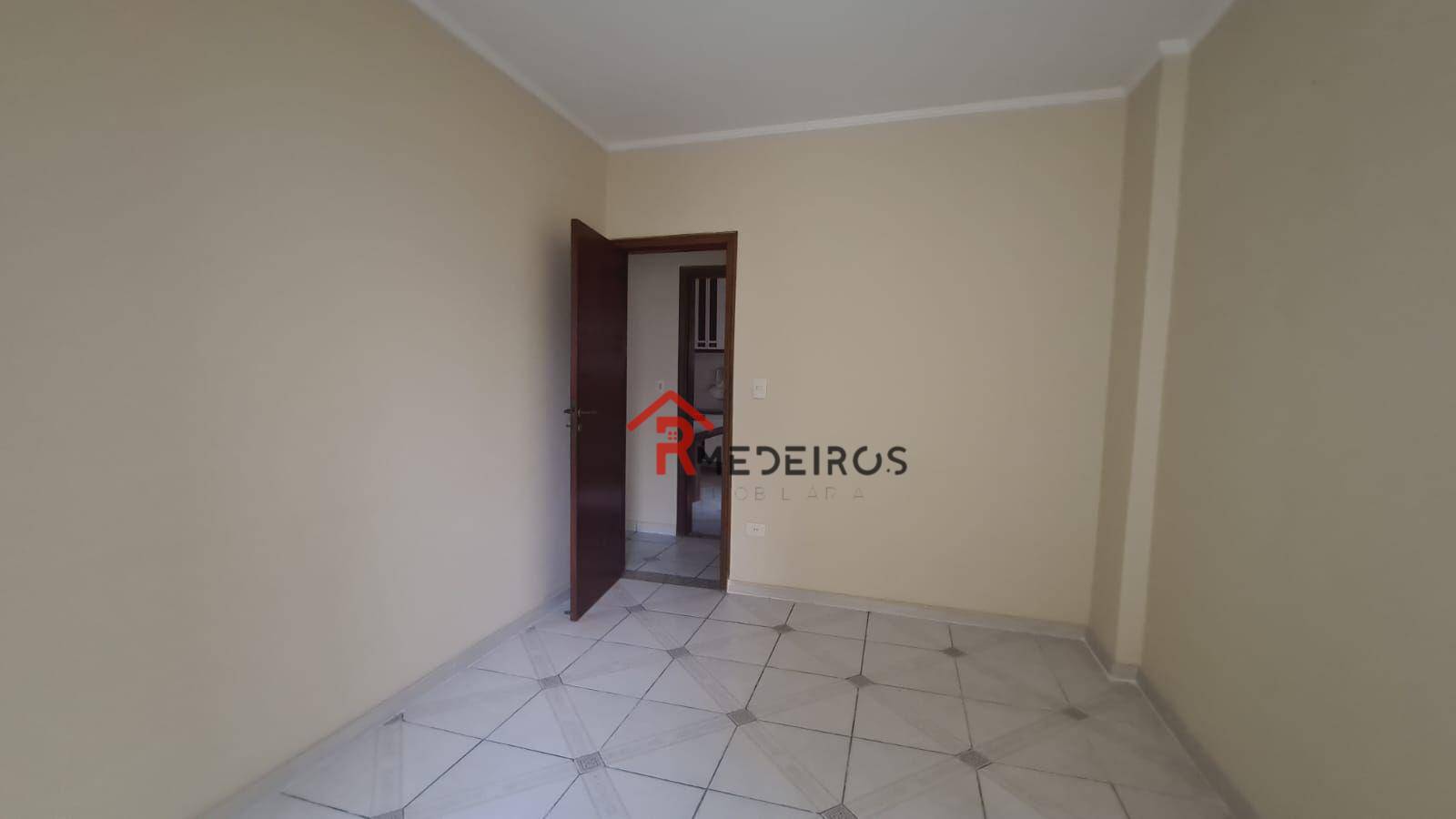 Apartamento à venda com 2 quartos, 90m² - Foto 8