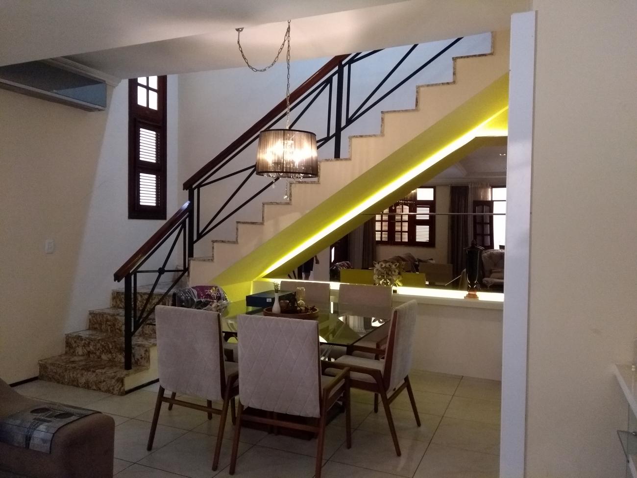 Casa à venda com 4 quartos, 186m² - Foto 4