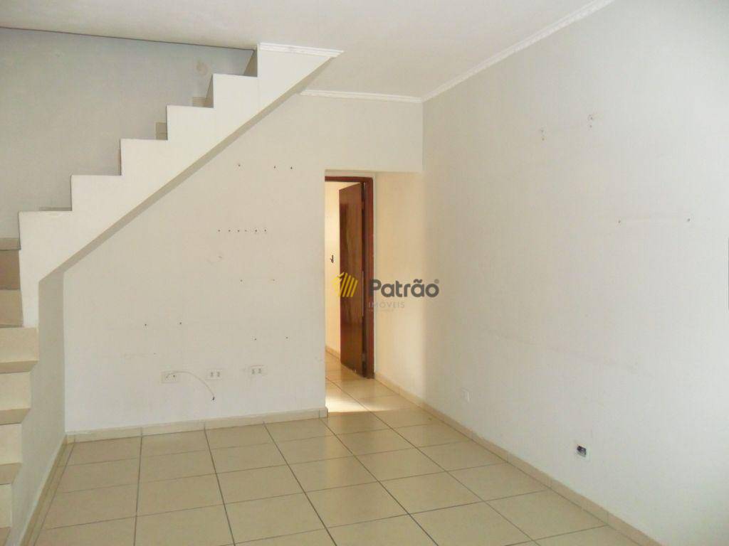 Sobrado à venda com 2 quartos, 139m² - Foto 2