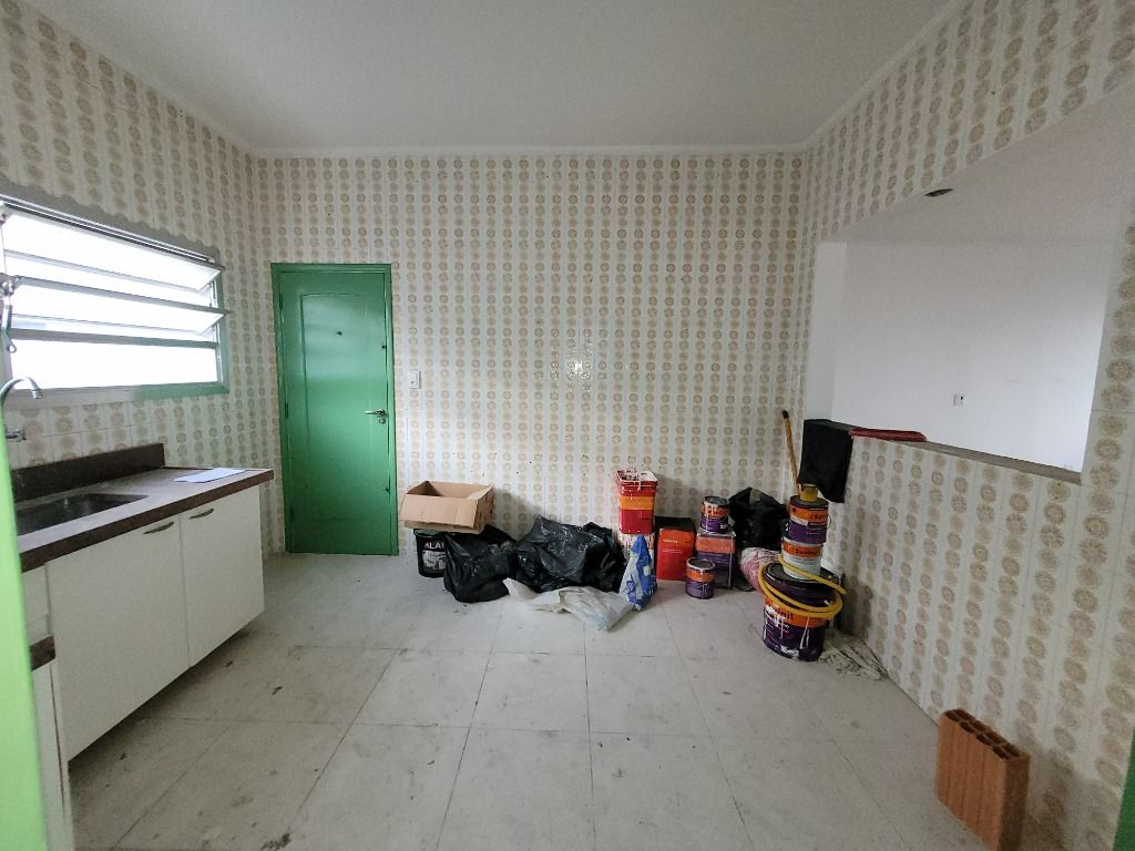 Apartamento à venda com 3 quartos, 100m² - Foto 11