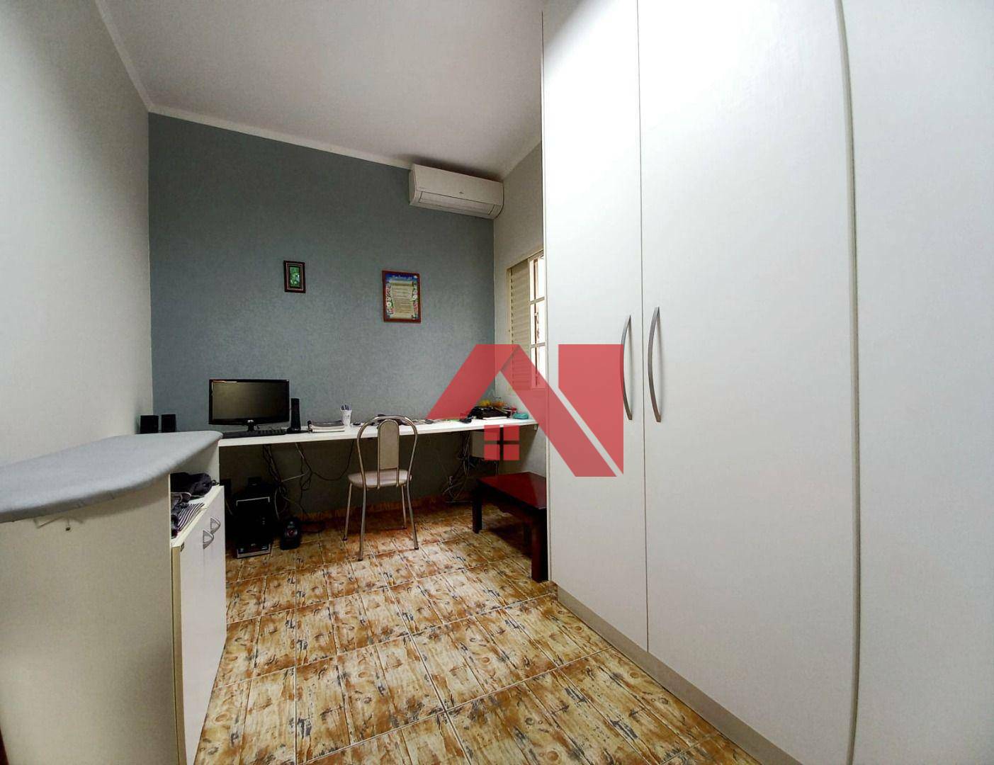 Casa à venda com 3 quartos, 170m² - Foto 4