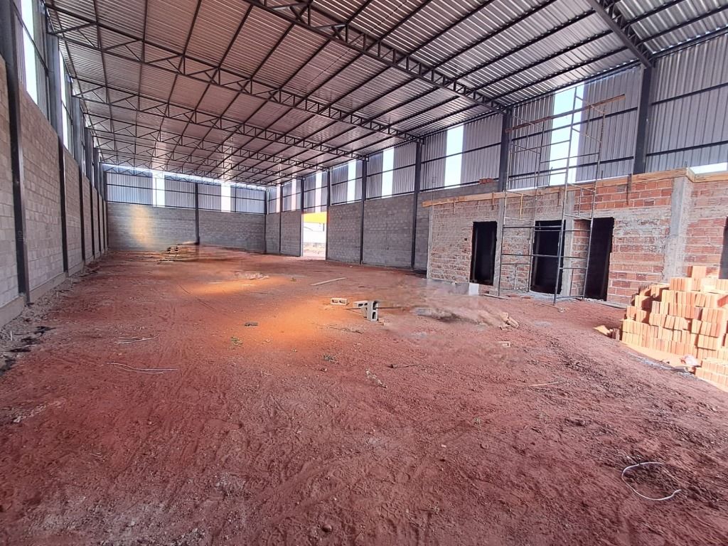 Depósito-Galpão-Armazém para alugar, 600m² - Foto 2