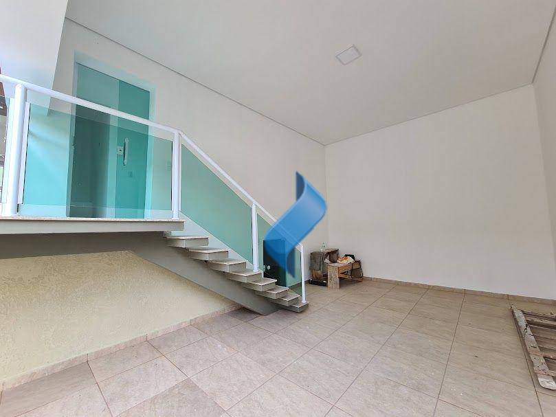 Casa para alugar com 5 quartos, 250m² - Foto 5