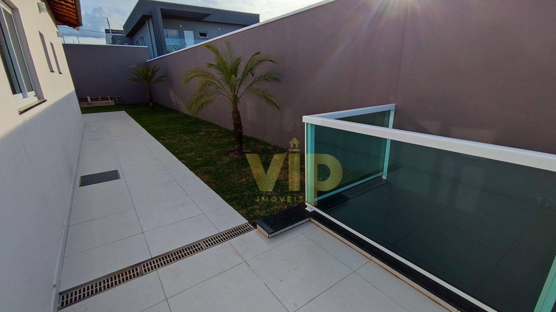 Casa à venda com 4 quartos, 210m² - Foto 24