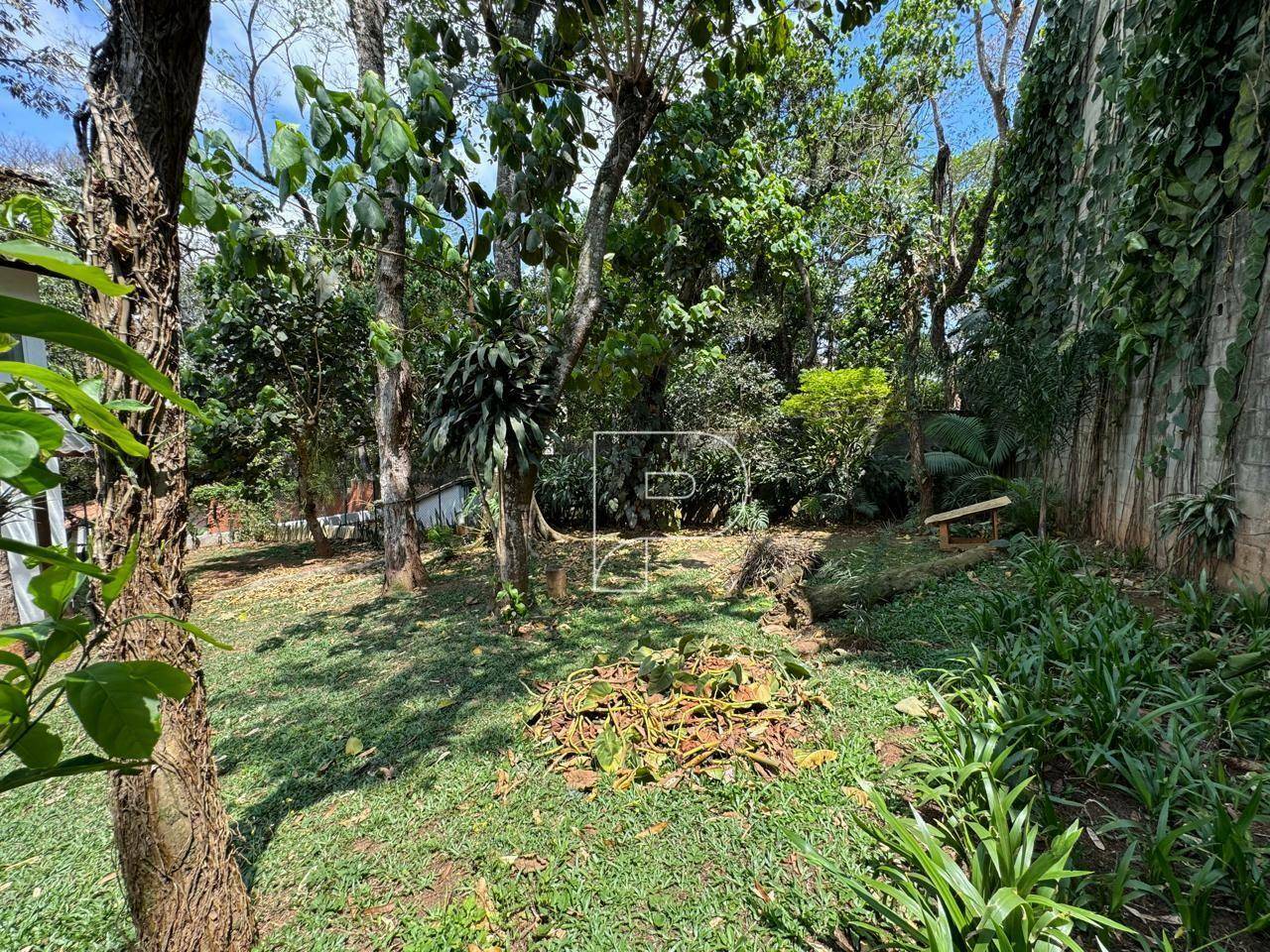 Casa de Condomínio à venda e aluguel com 4 quartos, 300m² - Foto 5