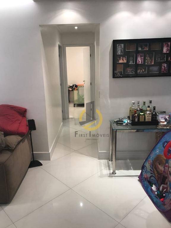 Apartamento para alugar com 2 quartos, 72m² - Foto 12