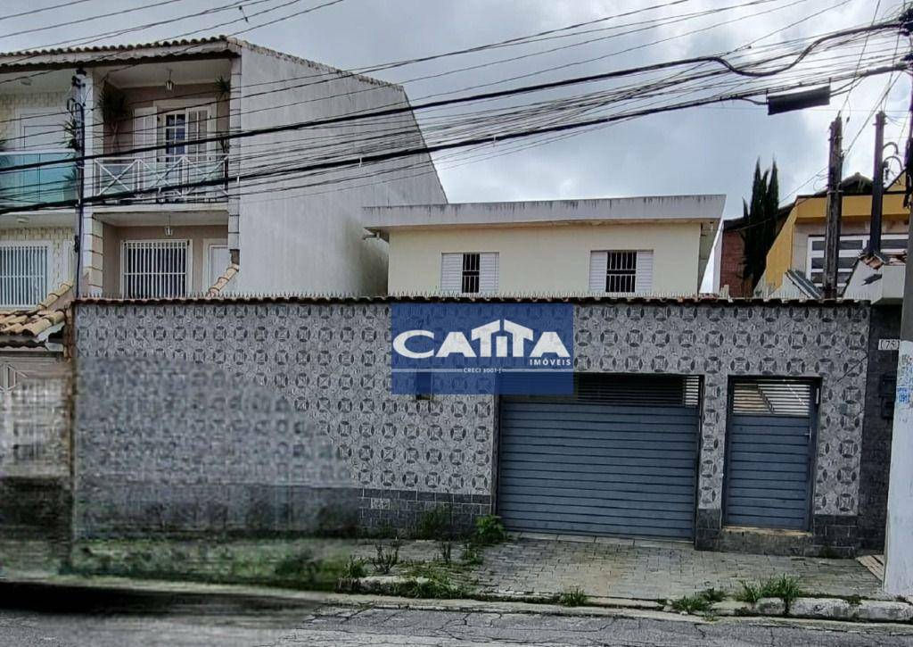 Casa à venda com 3 quartos, 158m² - Foto 1