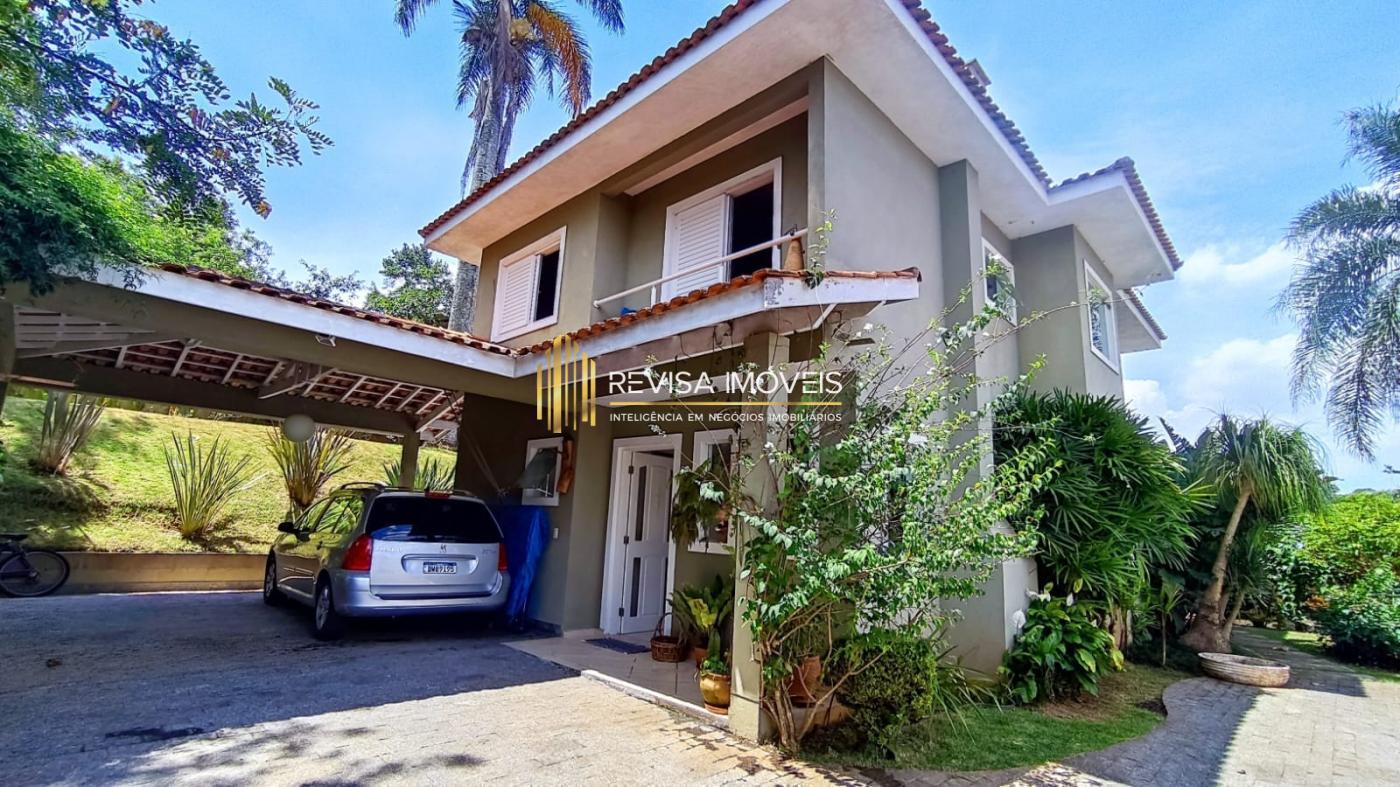 Casa para alugar com 4 quartos, 230m² - Foto 1