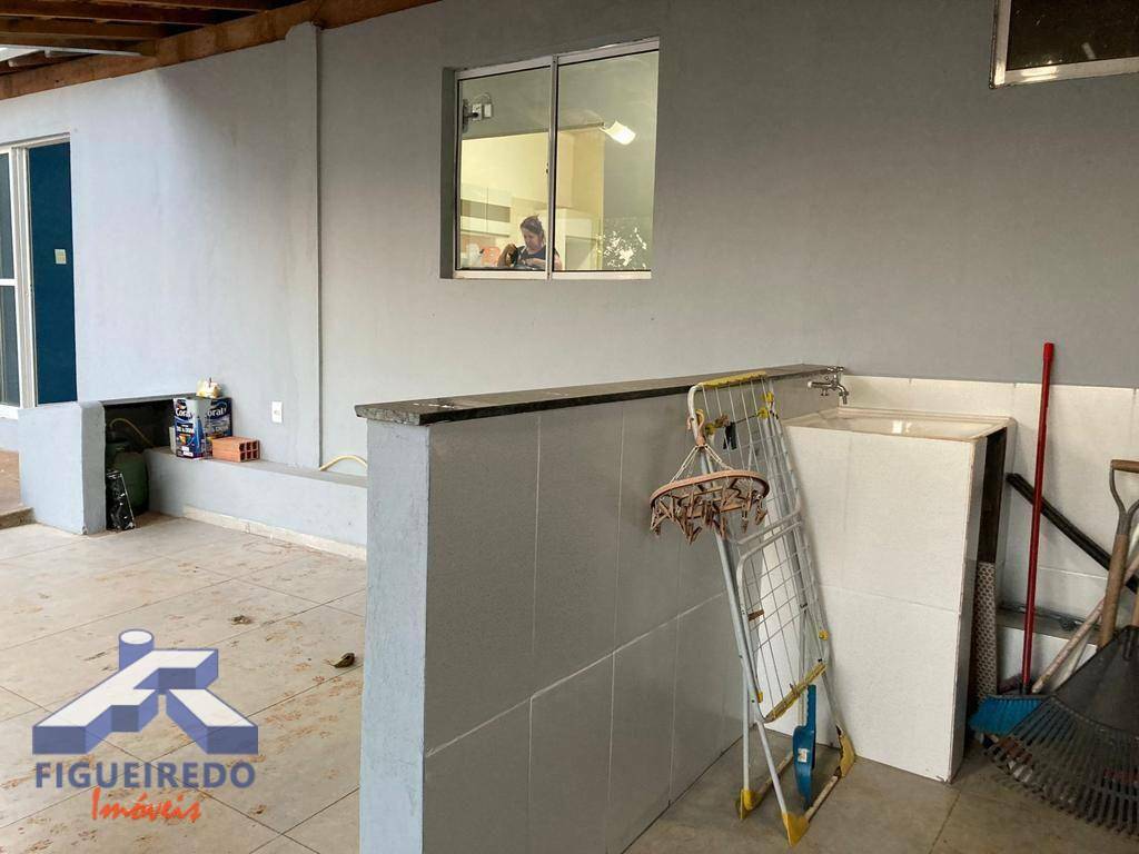 Casa à venda com 2 quartos, 51m² - Foto 5