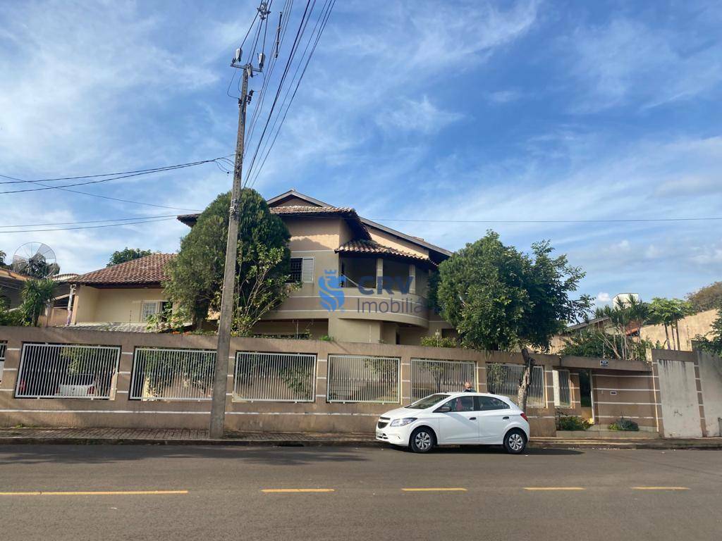 Sobrado à venda e aluguel com 7 quartos, 360m² - Foto 2