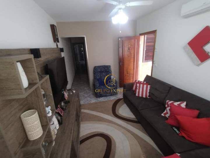 Casa à venda com 3 quartos, 100m² - Foto 2