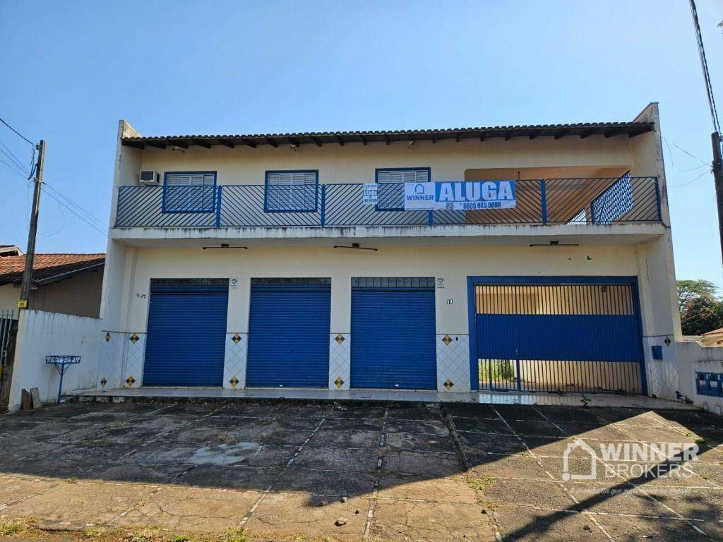 Casa para alugar com 3 quartos, 210m² - Foto 1