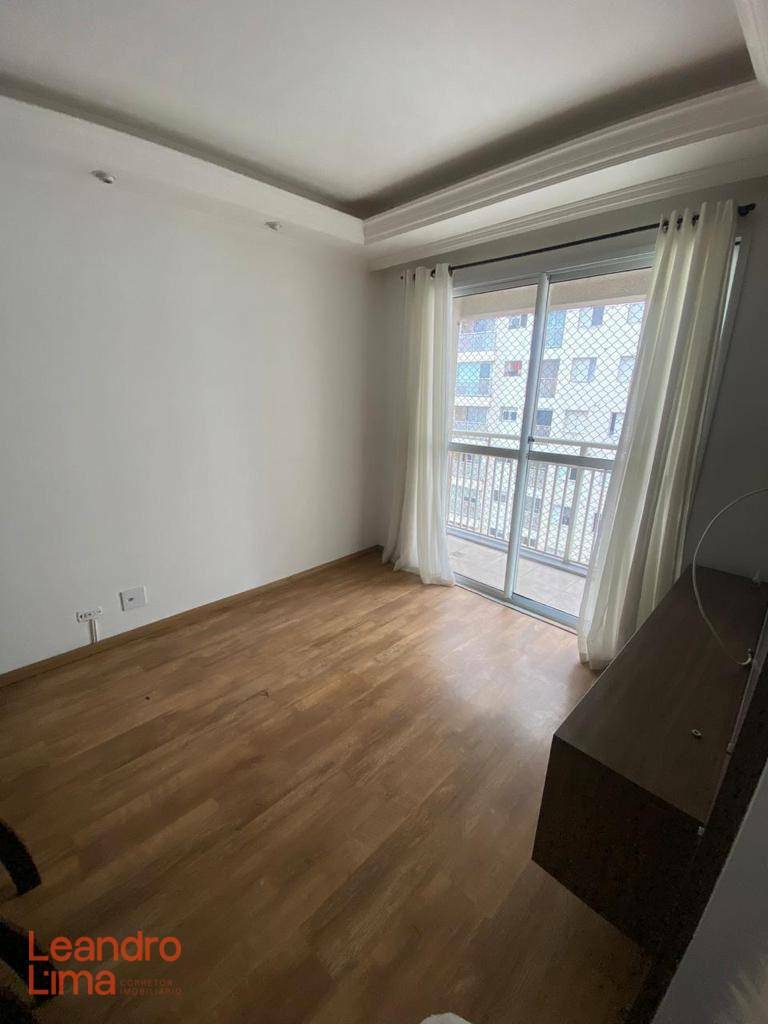 Apartamento à venda com 3 quartos, 63m² - Foto 1