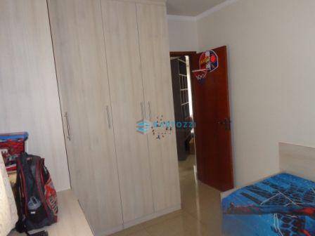 Apartamento à venda com 2 quartos, 70m² - Foto 10