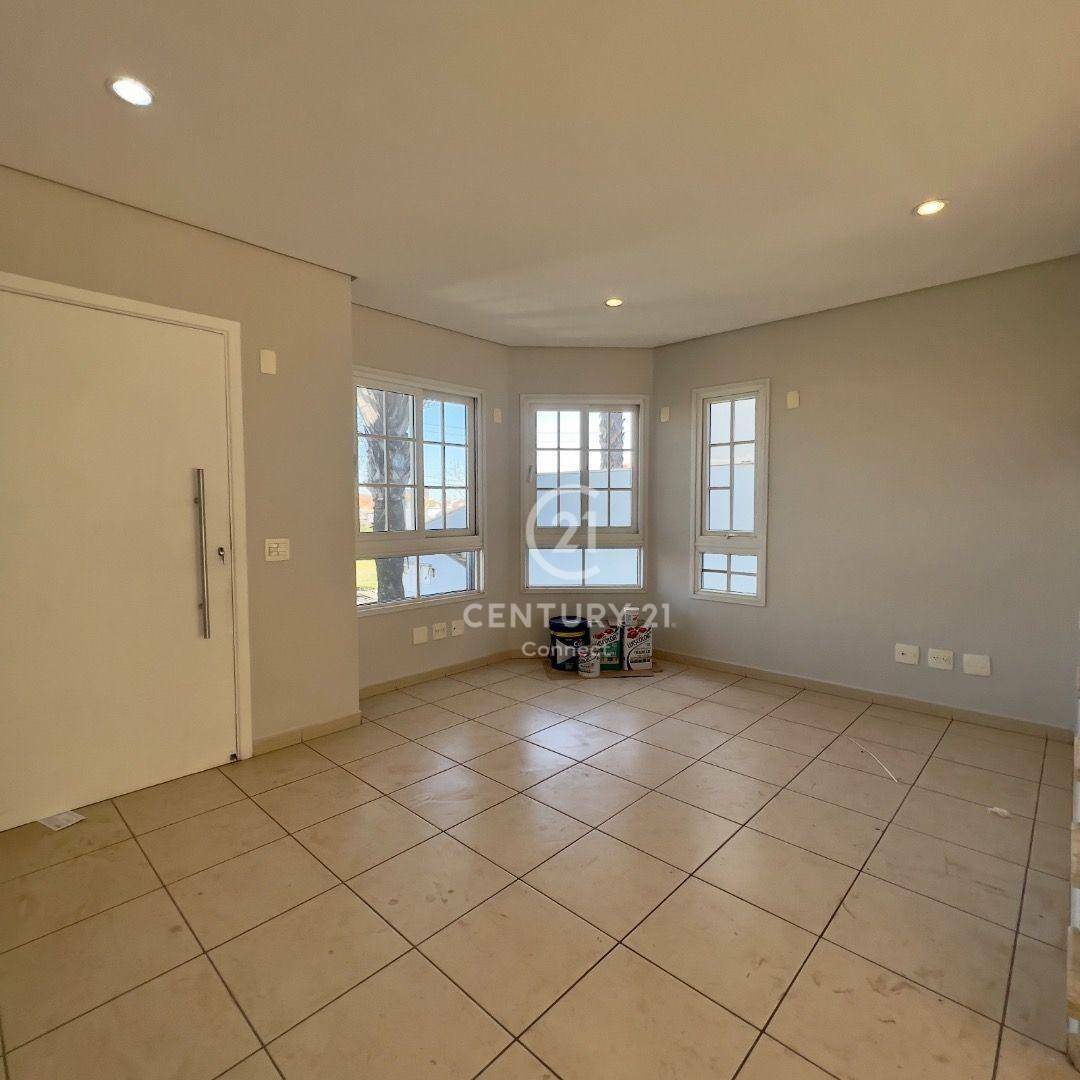 Casa de Condomínio à venda e aluguel com 3 quartos, 242m² - Foto 3
