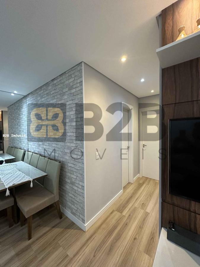 Apartamento à venda com 2 quartos, 42m² - Foto 9