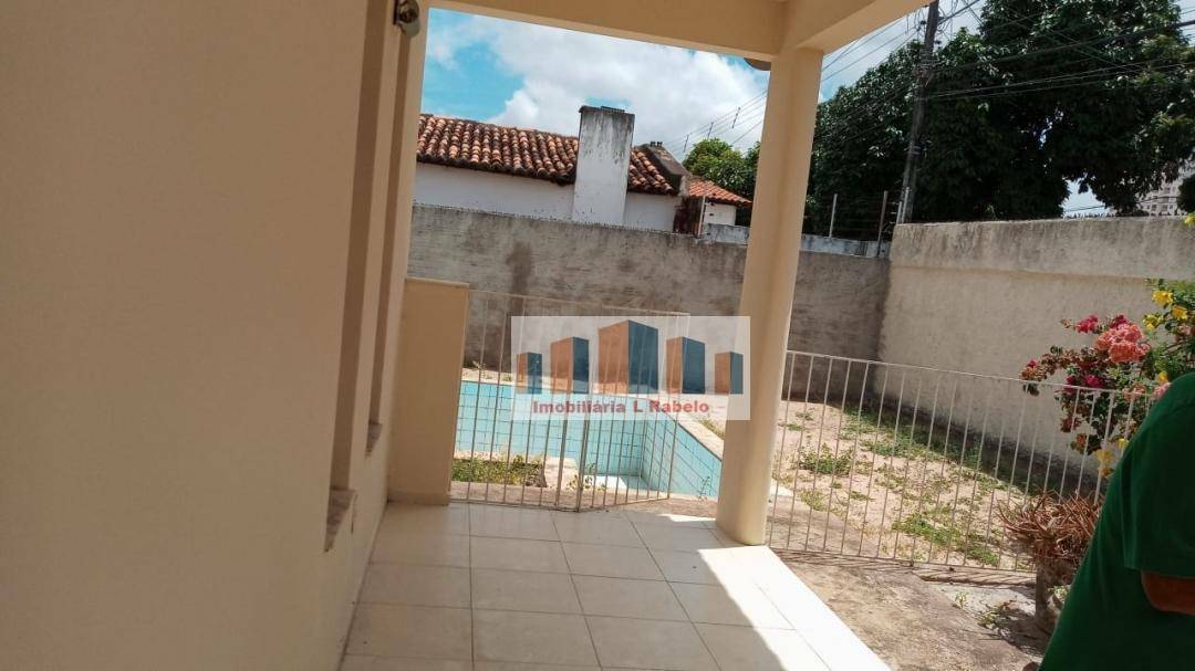 Casa para alugar com 4 quartos, 720M2 - Foto 12