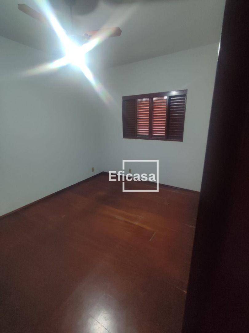 Apartamento à venda com 1 quarto, 50m² - Foto 2