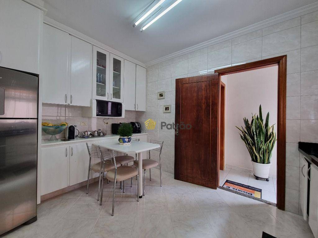 Sobrado à venda com 4 quartos, 253m² - Foto 16