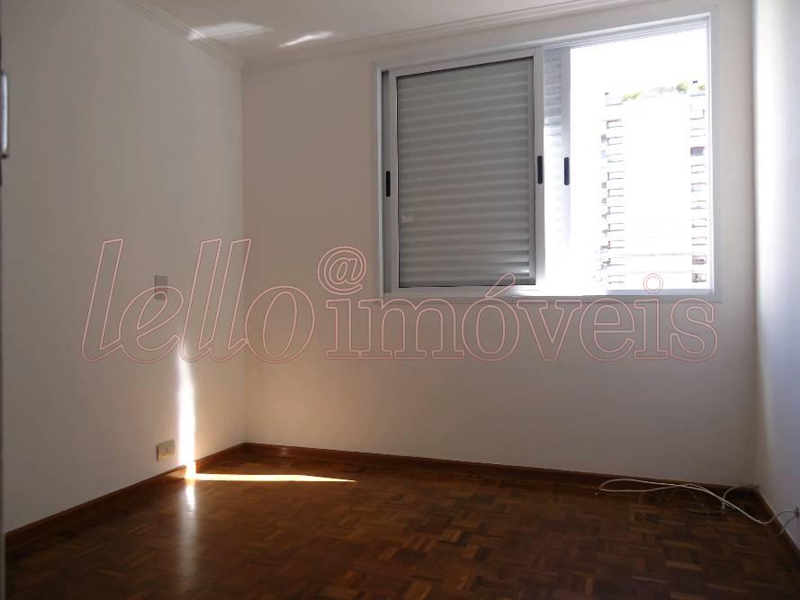 Apartamento para alugar com 2 quartos, 103m² - Foto 7