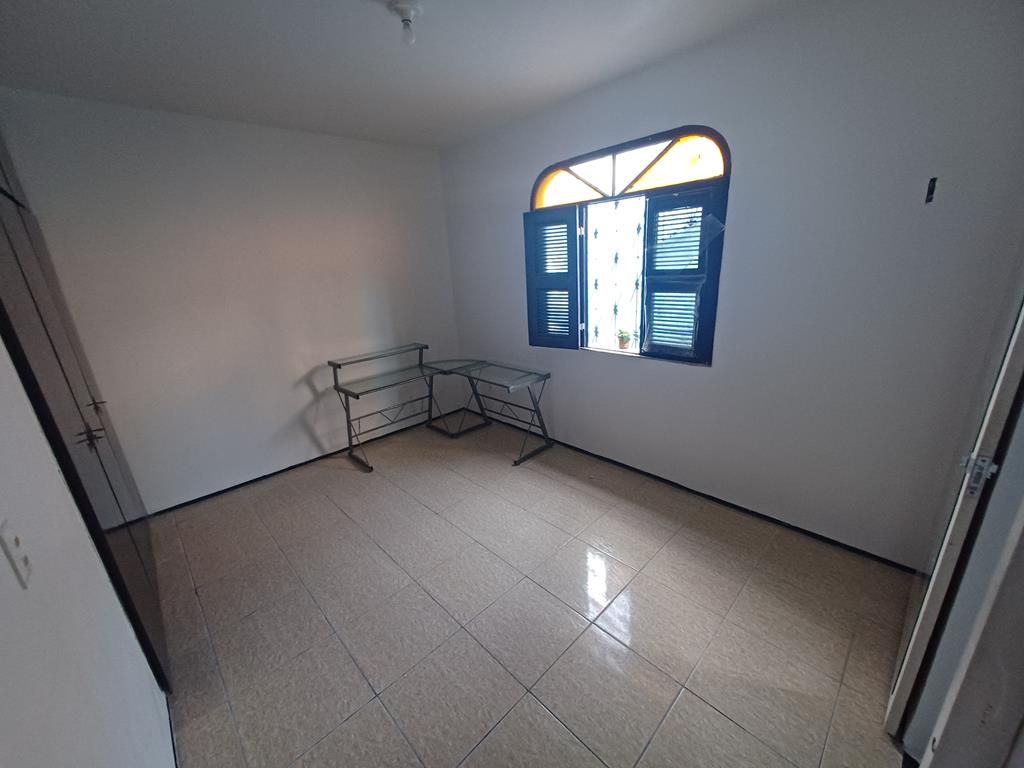 Casa para alugar com 4 quartos, 220m² - Foto 9