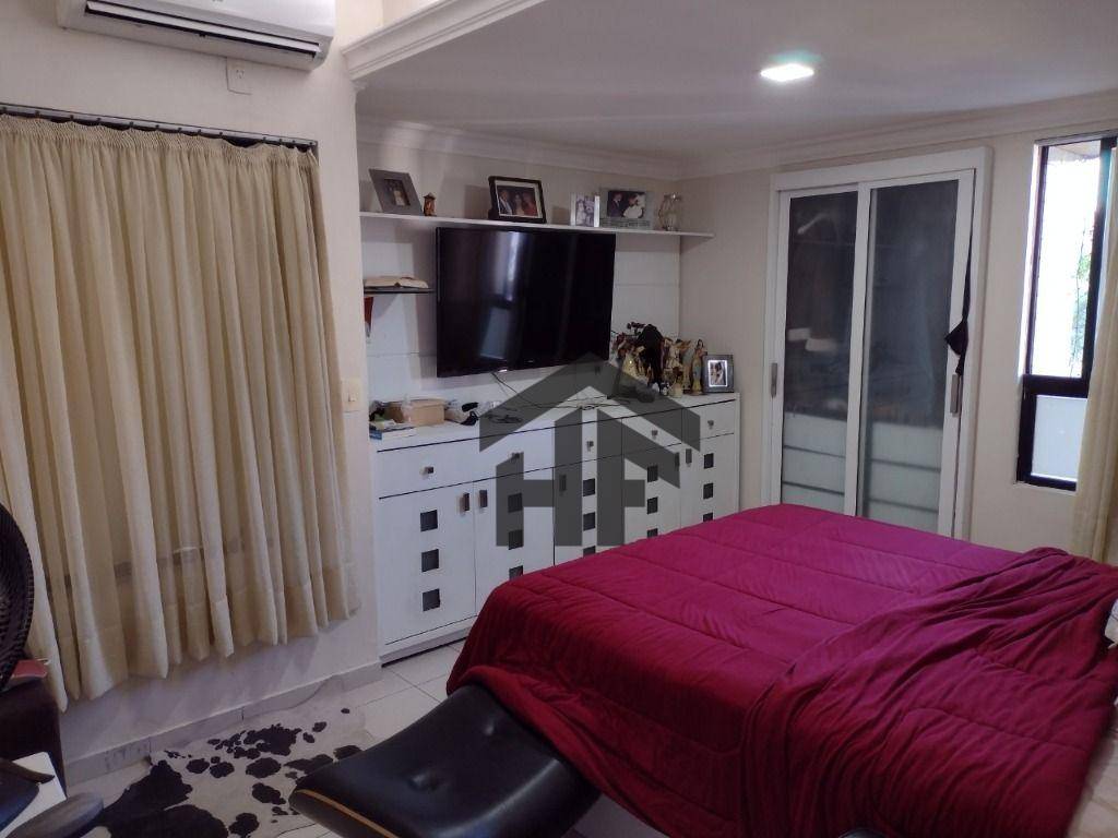 Apartamento à venda com 4 quartos, 194m² - Foto 12