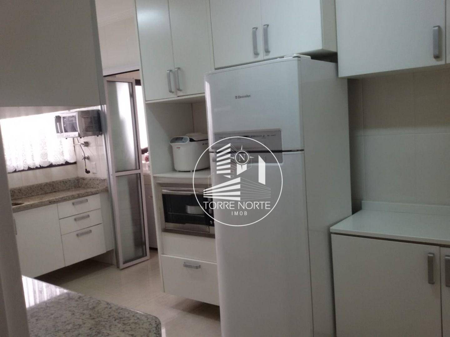 Apartamento à venda com 4 quartos, 141m² - Foto 15