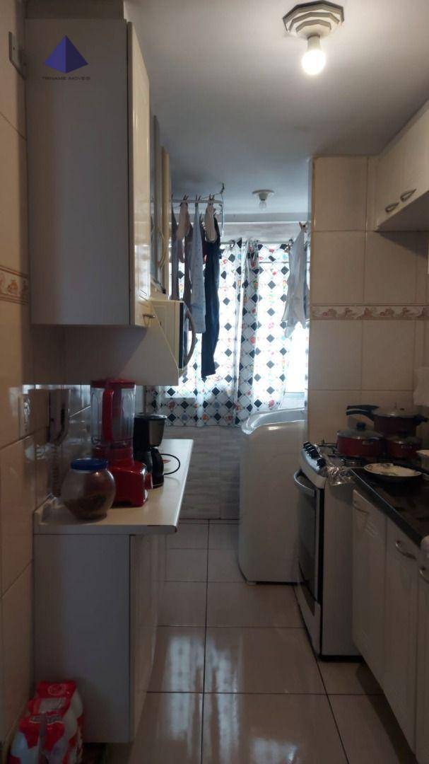 Apartamento à venda com 2 quartos, 47m² - Foto 4