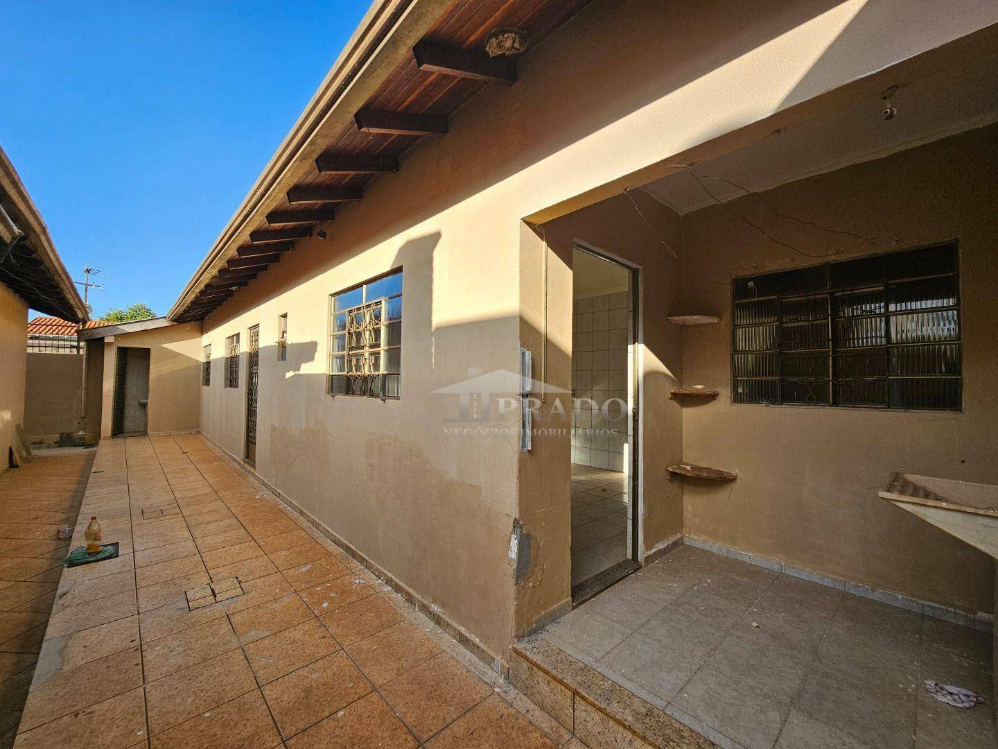 Casa para alugar com 4 quartos, 198m² - Foto 24