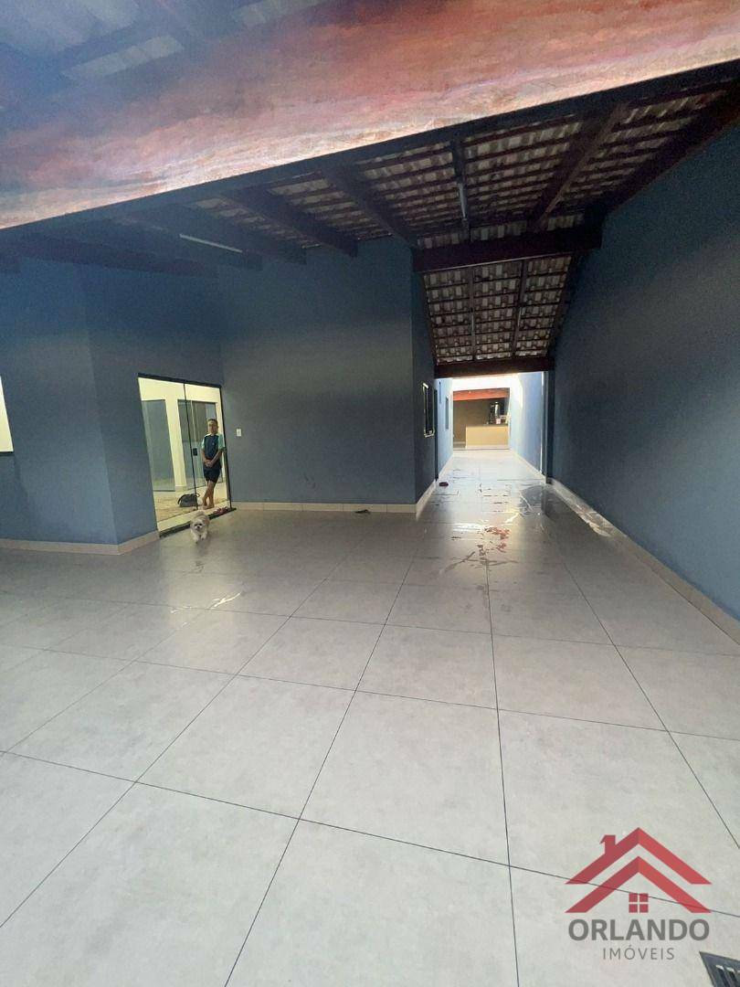 Casa à venda com 3 quartos, 190m² - Foto 2