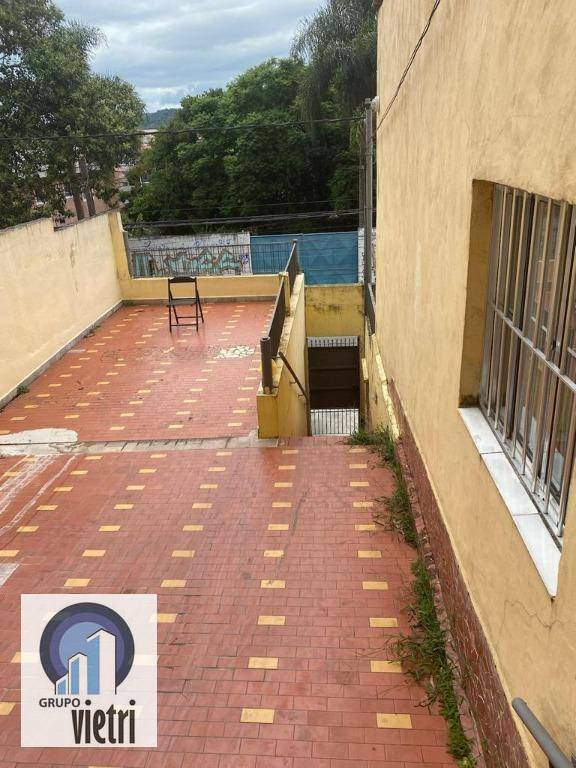 Casa à venda com 3 quartos, 180m² - Foto 2