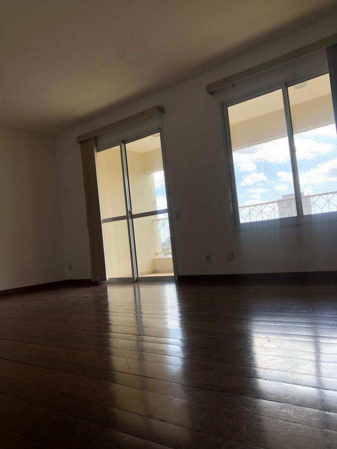 Apartamento para alugar com 3 quartos, 97m² - Foto 7