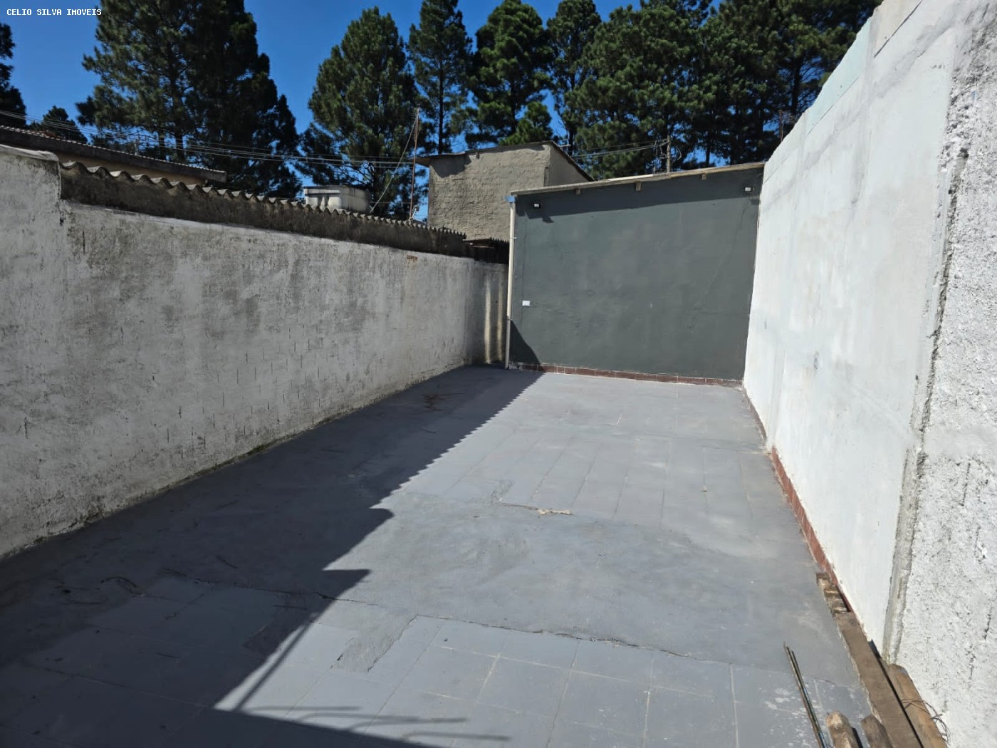 Casa à venda com 2 quartos, 70m² - Foto 11