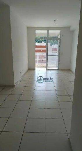 Apartamento à venda com 3 quartos, 87m² - Foto 1