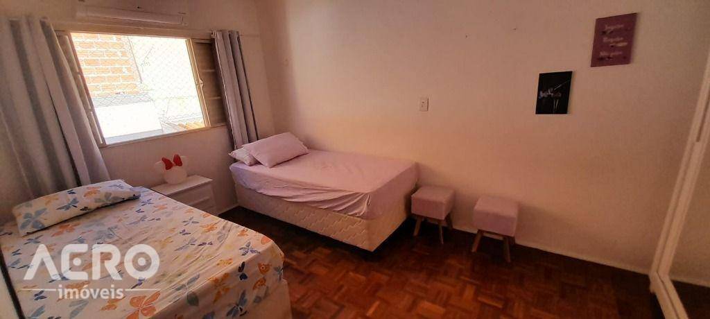 Casa à venda com 4 quartos, 177m² - Foto 6