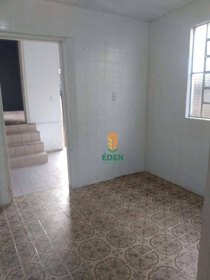 Casa à venda com 3 quartos, 150M2 - Foto 4