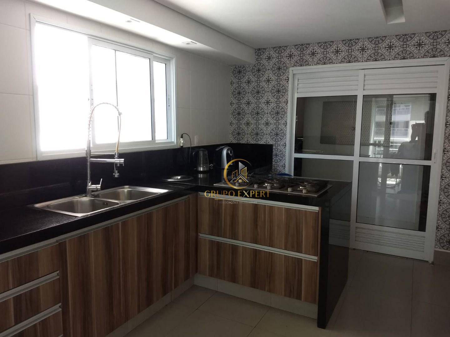 Apartamento à venda com 4 quartos, 167m² - Foto 13