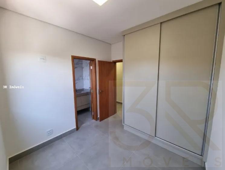 Casa de Condomínio à venda com 3 quartos, 250m² - Foto 10