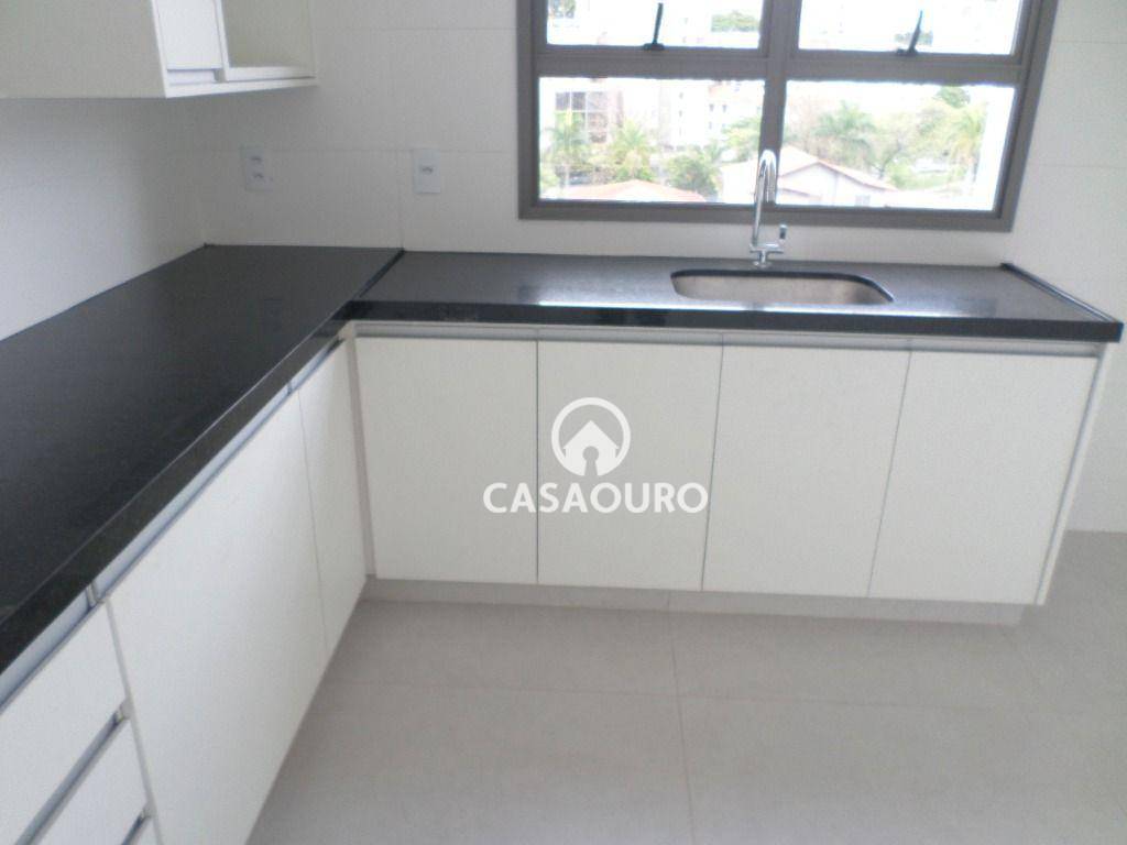 Apartamento à venda com 4 quartos, 140m² - Foto 11