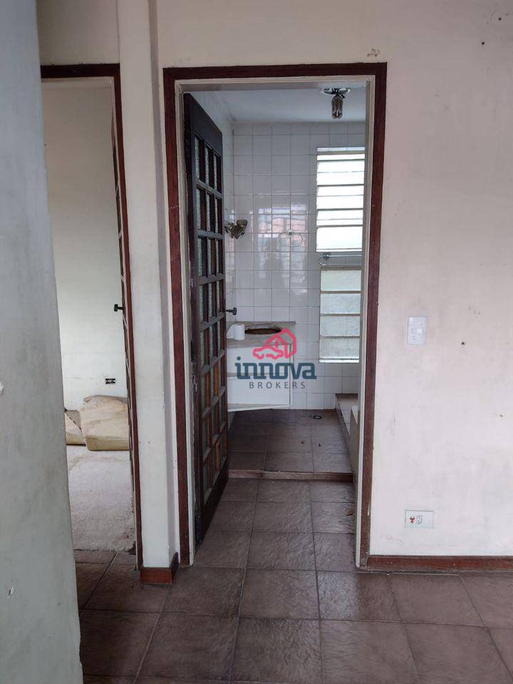 Sobrado à venda com 3 quartos, 300m² - Foto 13