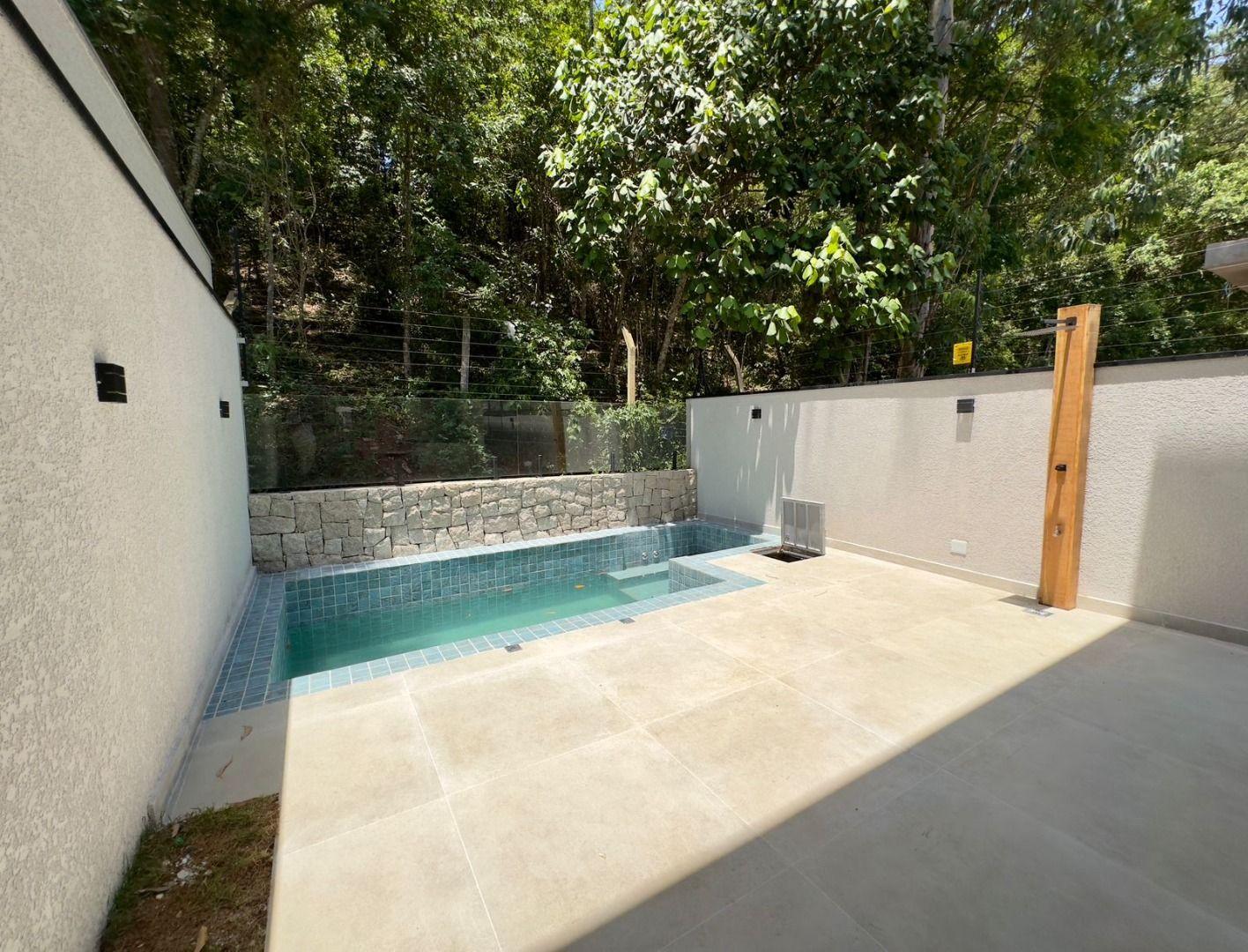 Sobrado à venda com 3 quartos, 151m² - Foto 11