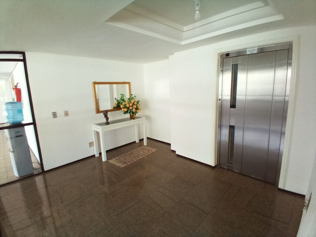 Apartamento à venda com 4 quartos, 134m² - Foto 5