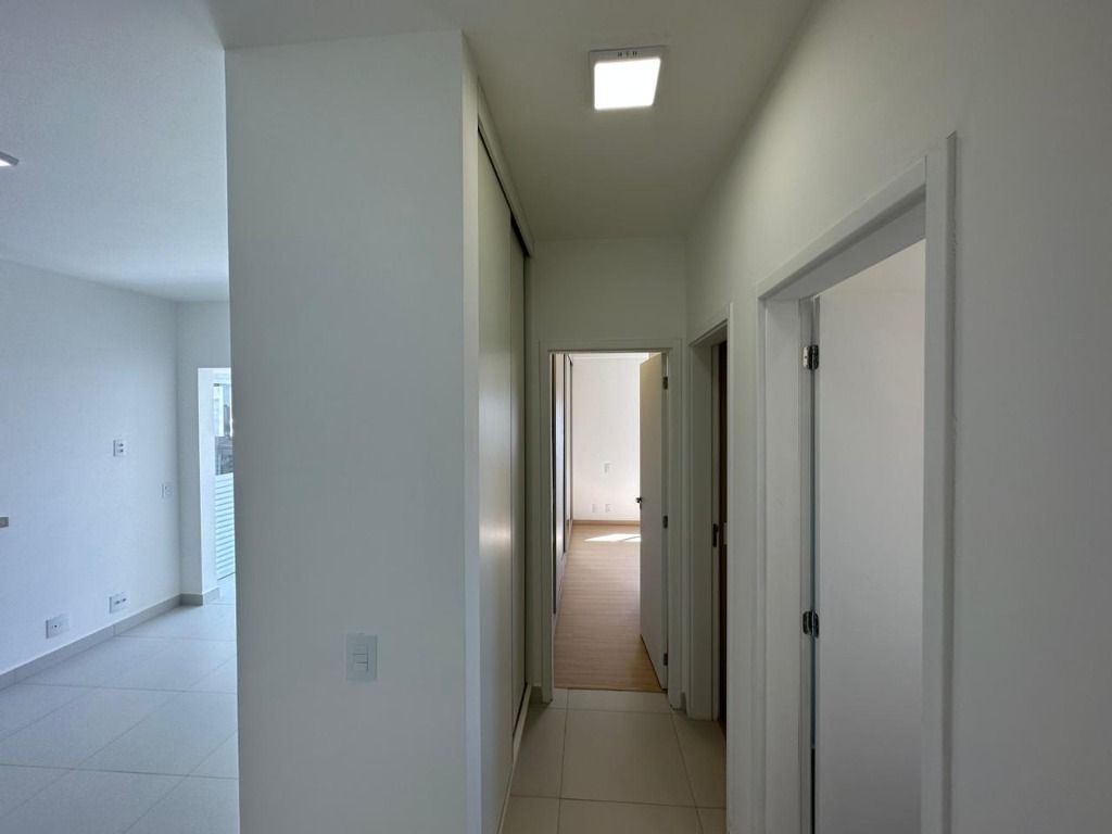 Apartamento para alugar com 3 quartos, 82m² - Foto 22