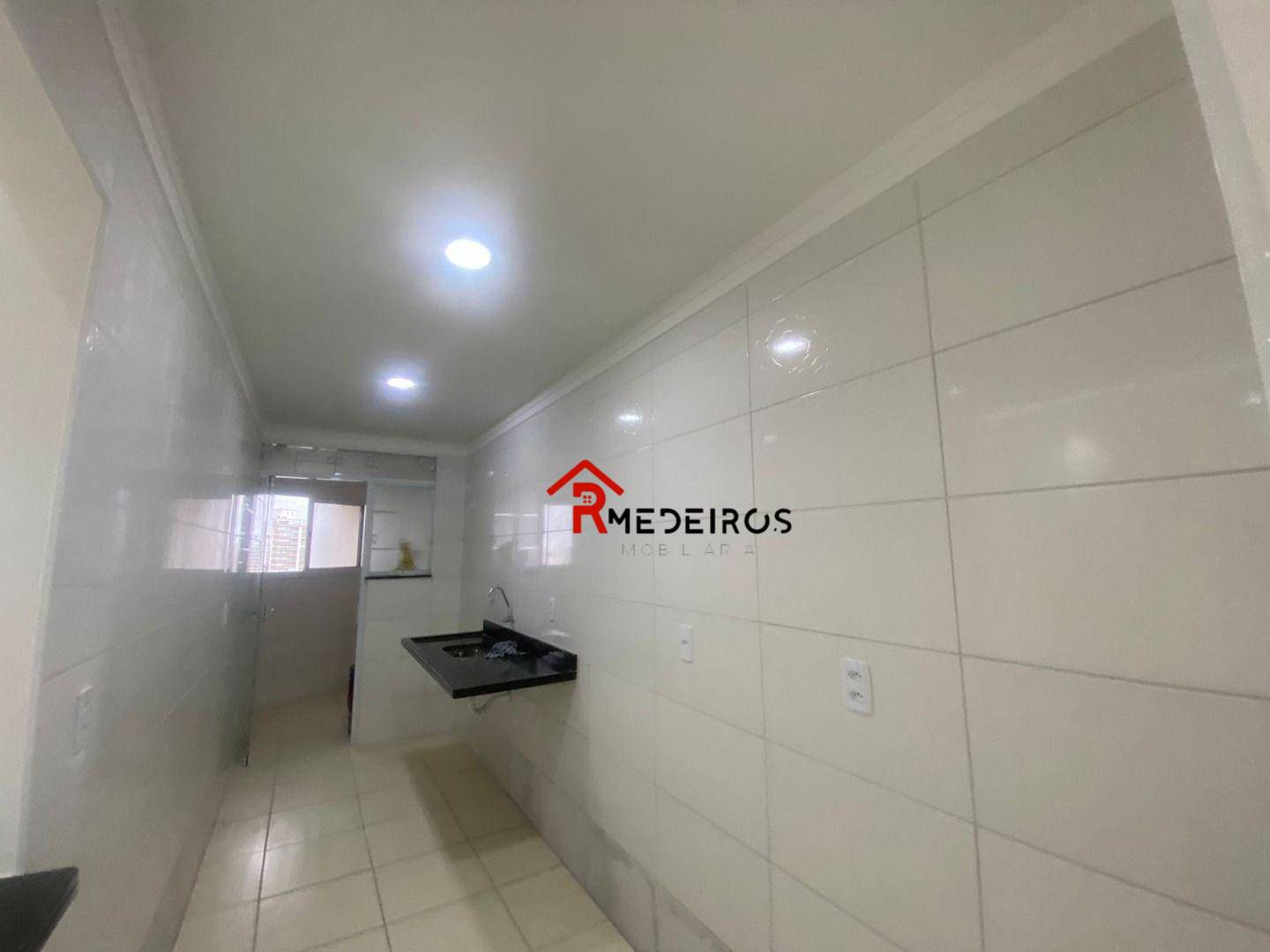 Apartamento à venda com 2 quartos, 79m² - Foto 8