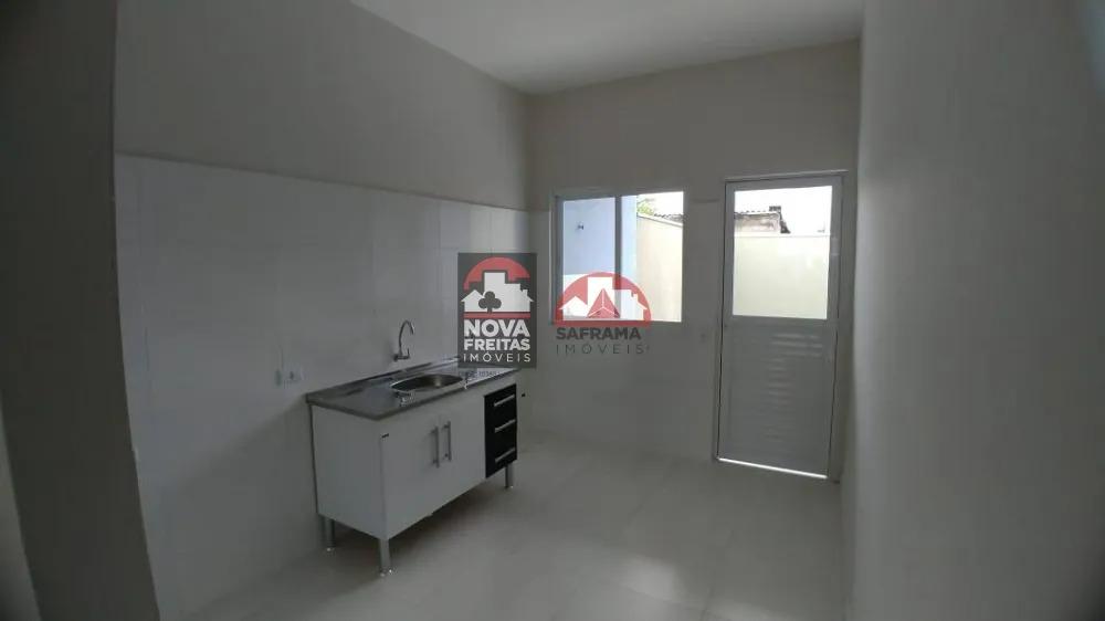 Casa à venda com 2 quartos, 75m² - Foto 7