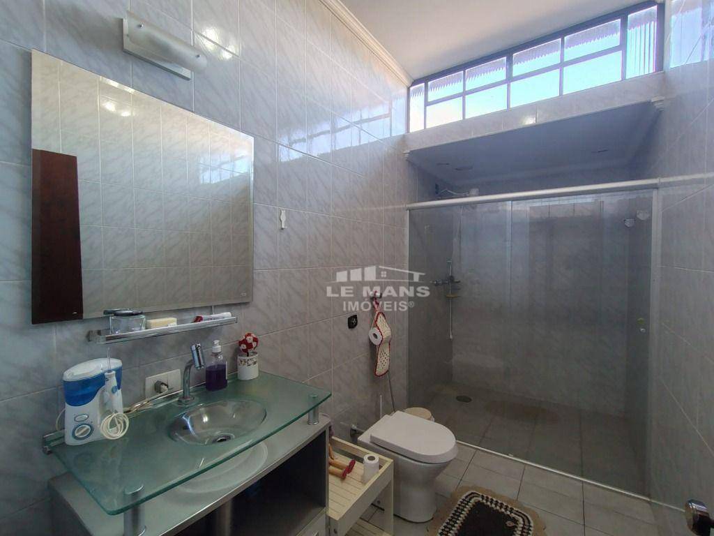 Casa à venda com 6 quartos, 296m² - Foto 6