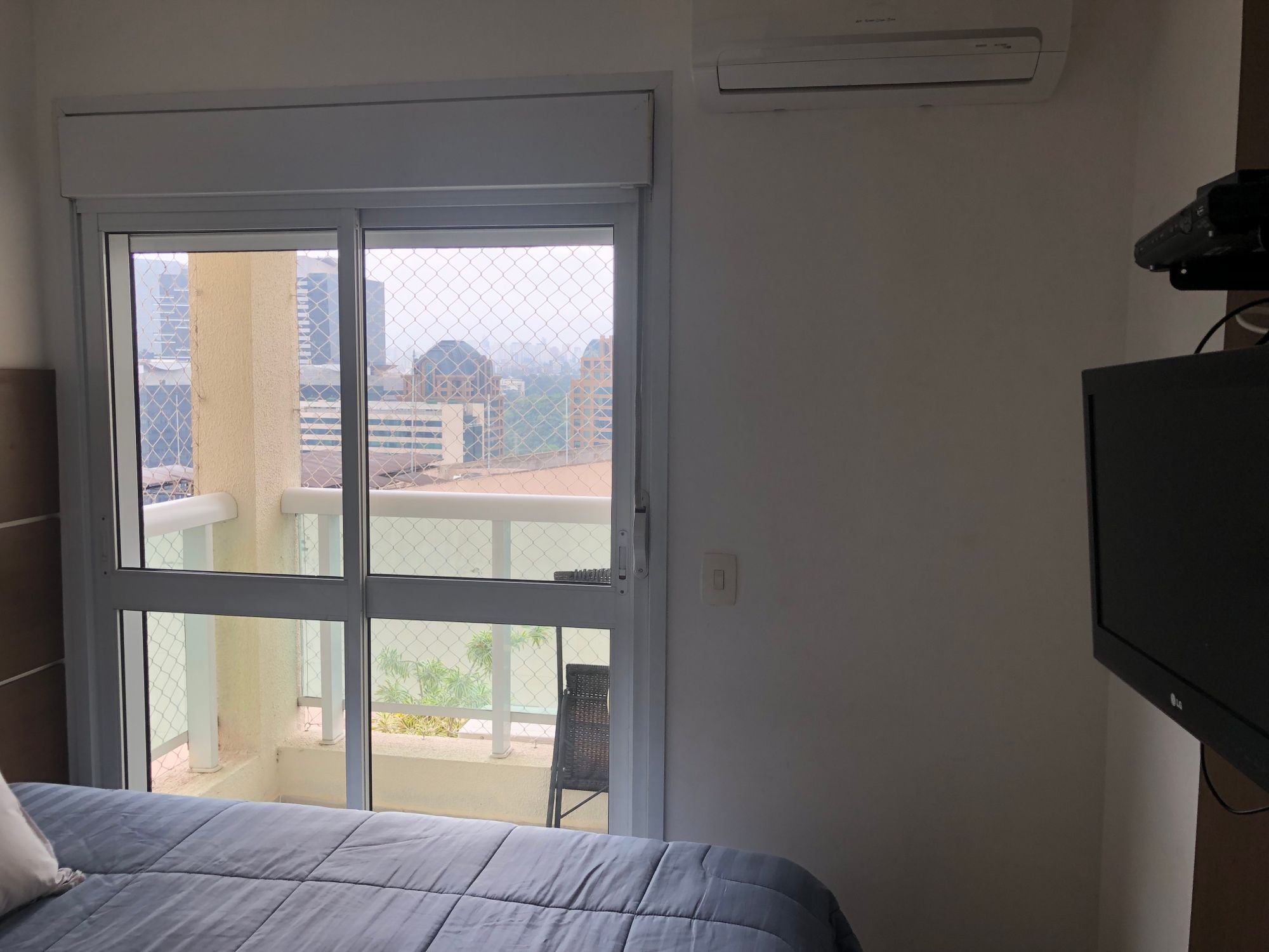 Apartamento à venda com 3 quartos, 208m² - Foto 13