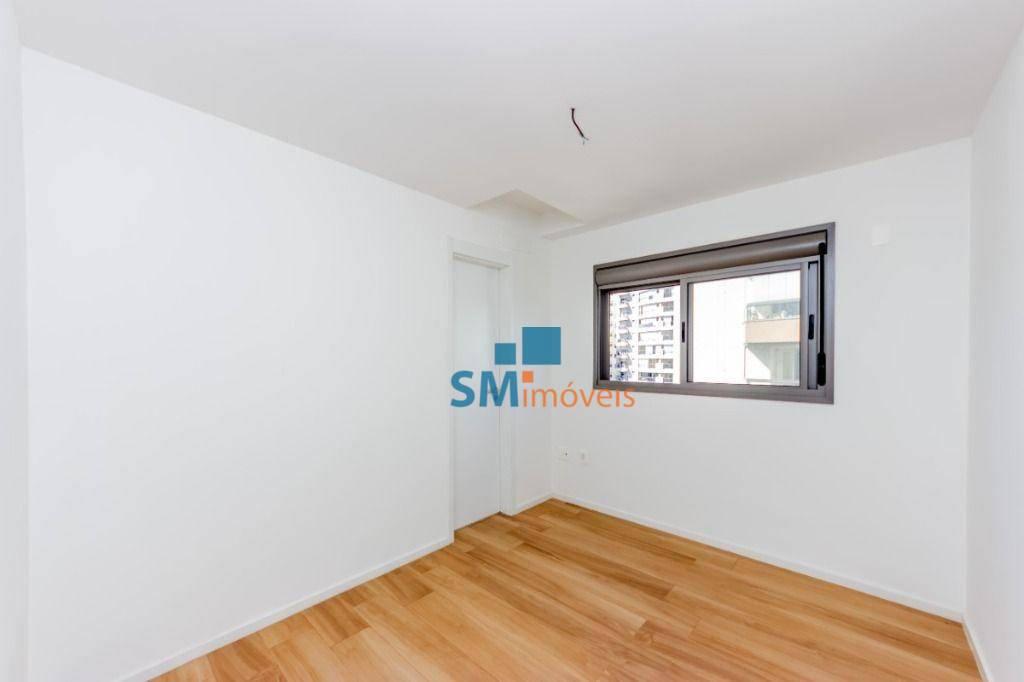 Apartamento à venda com 3 quartos, 143m² - Foto 10